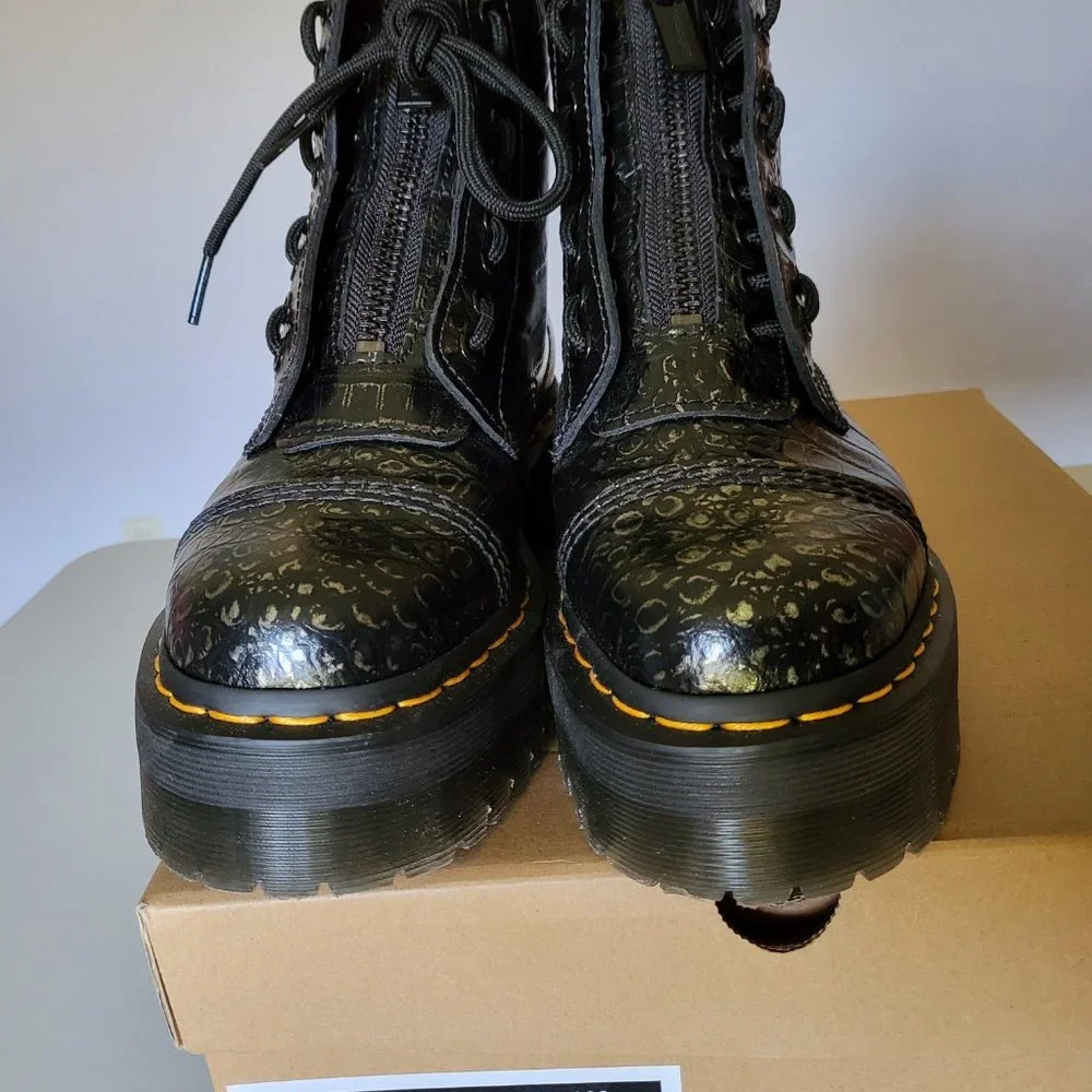 Dr. Martens Wild Croc Sinclair boots - Picture 10 of 16